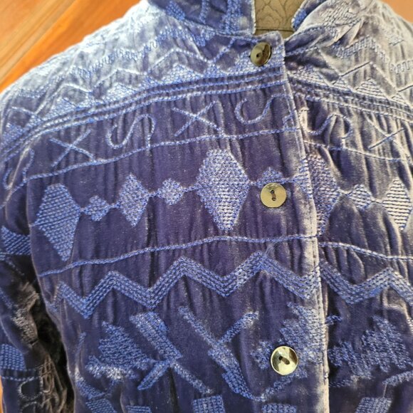Vintage Chicos Blue Velvet Button-Up Jacket With Geometric Patterns Small - Picture 3 of 6